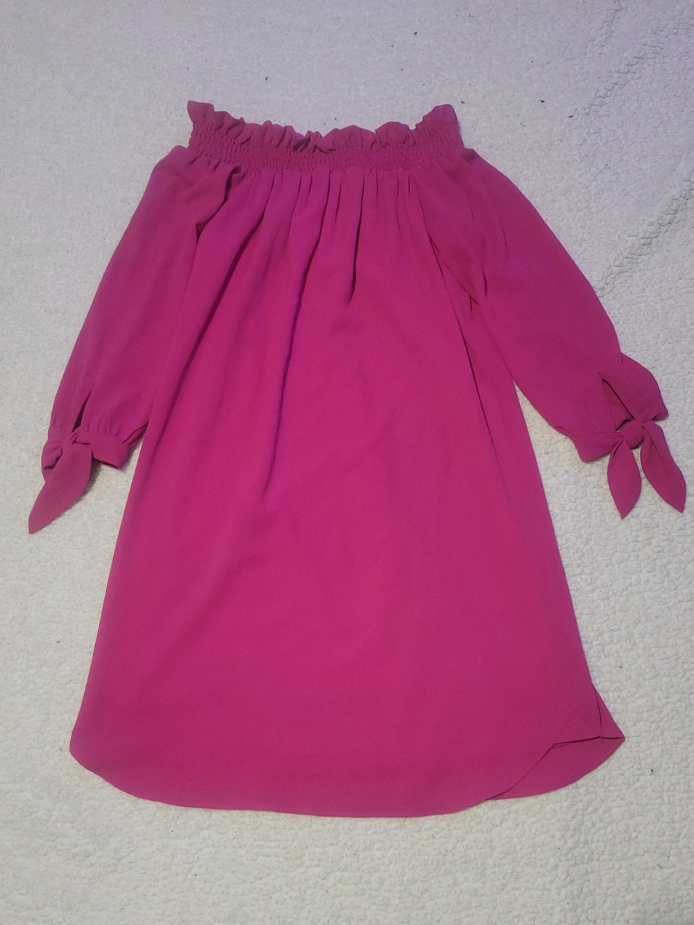Vince Camuto Off-Shoulder Tie-Sleeve Dress